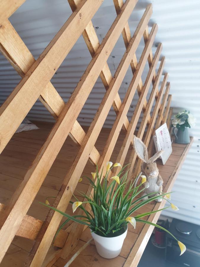Sallys Cabin Kilcolgan Экстерьер фото